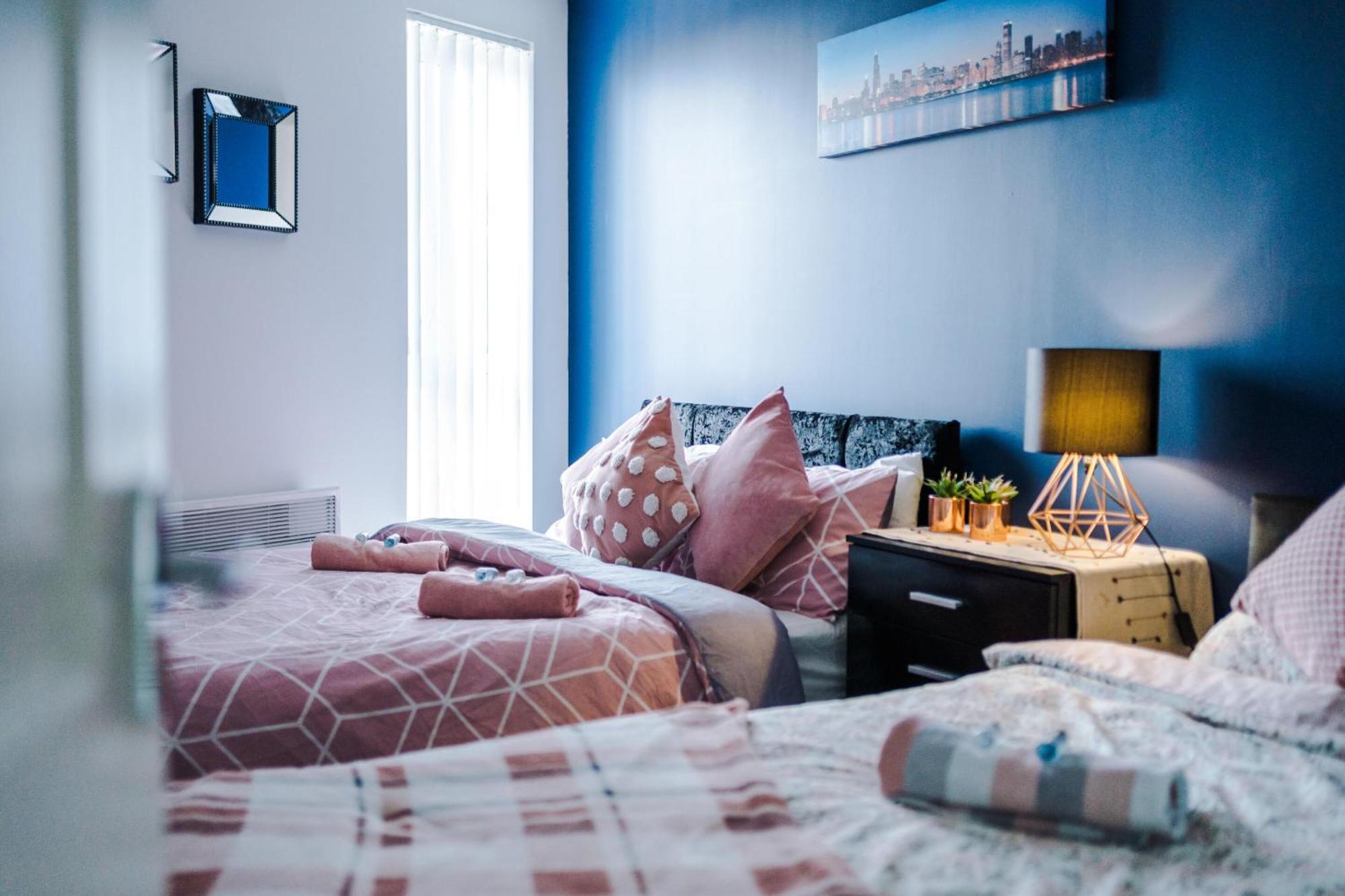 Opp Liverpool - Perfect For Contractors And Travellers, Big Savings Booking 4 Nights Or More! Apartamento Quarto foto